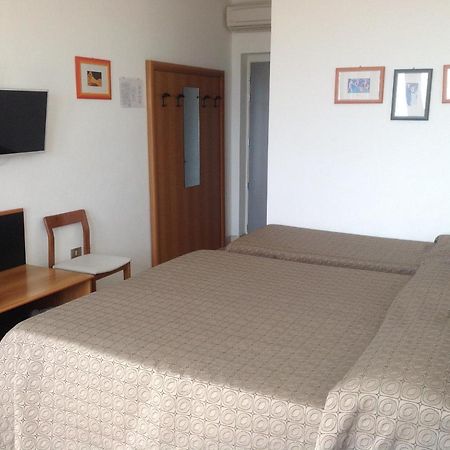 Hotel Sara Caorle Ngoại thất bức ảnh