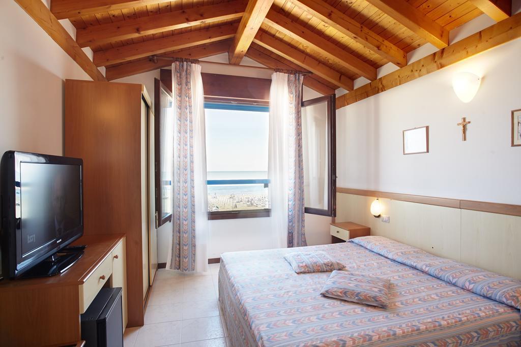 Hotel Sara Caorle Phòng bức ảnh