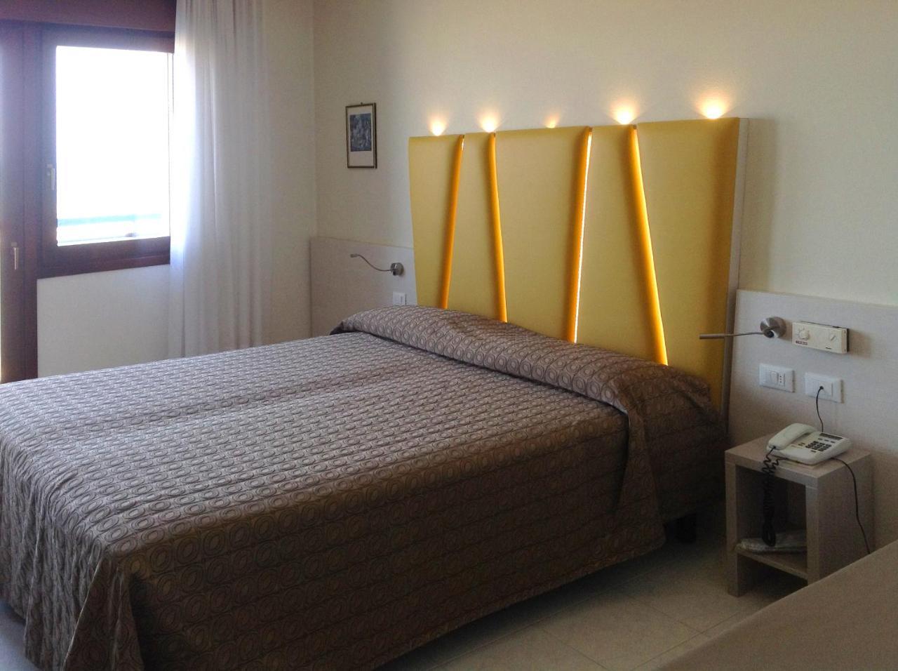 Hotel Sara Caorle Ngoại thất bức ảnh